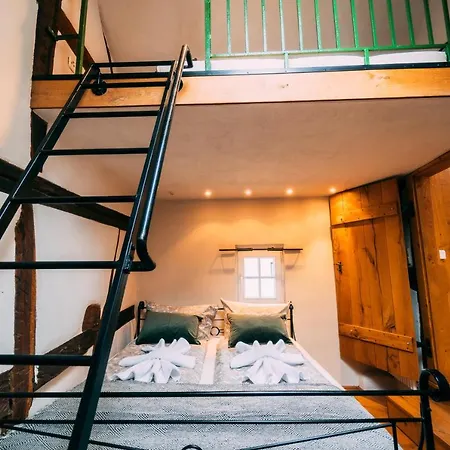 Haus Zum Ring 아데나우