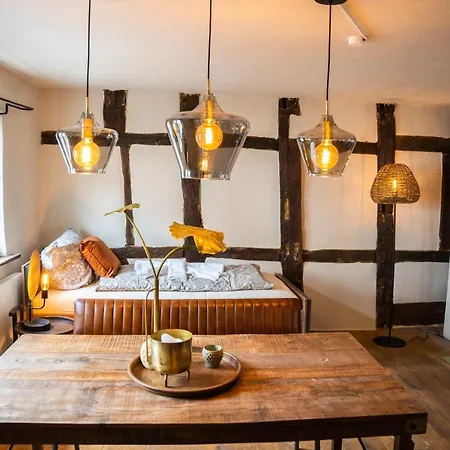 Haus Zum Ring * 아데나우