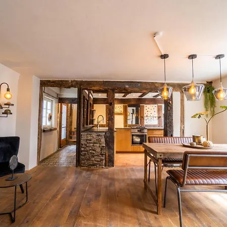 Haus Zum Ring * אדנאו