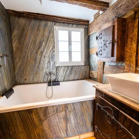 Haus Zum Ring אדנאו