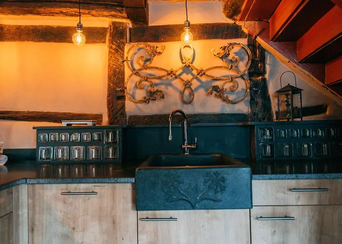 Haus Zum Ring 펜션 *