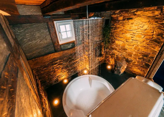 Haus Zum Ring 아데나우